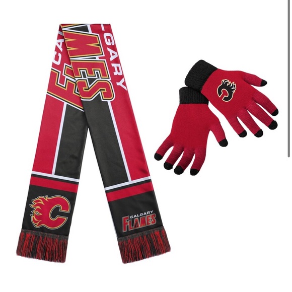 BNWT NHL CALGARY FLAMES GLOVES & SCARF SET - Picture 1 of 9